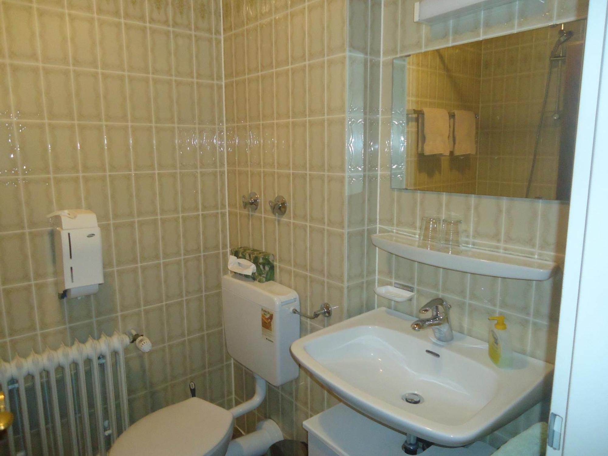 Hotel Boarding House Hohenwart Fuchstal 部屋 写真